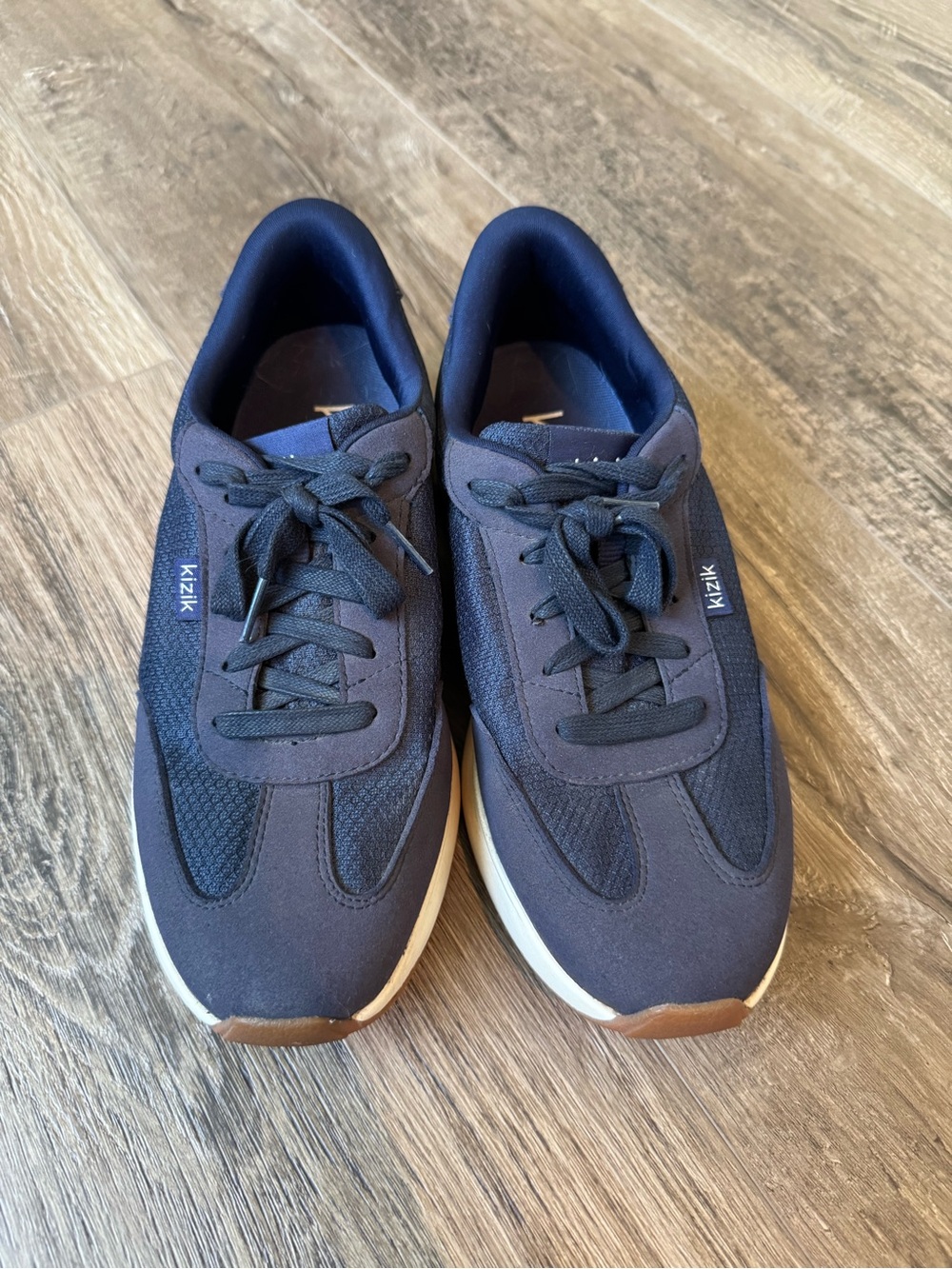 Kizik Women's Navy Blue Athletic Sneakers